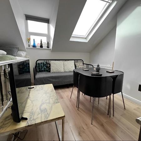 Loft Studio Shepherd'S Bush London Near Everything ภายนอก รูปภาพ